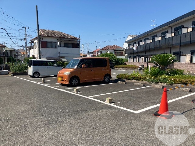 駐車場　敷地内駐車場