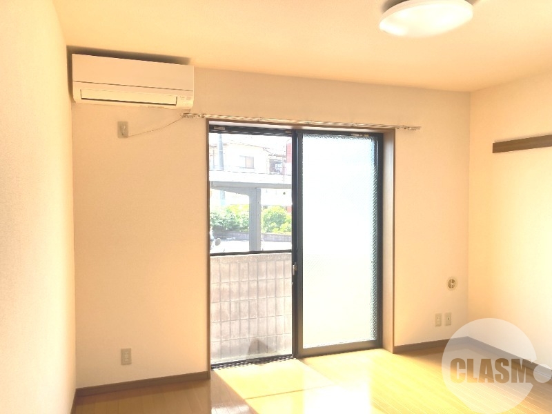 居室・リビング　明るいお部屋です♪