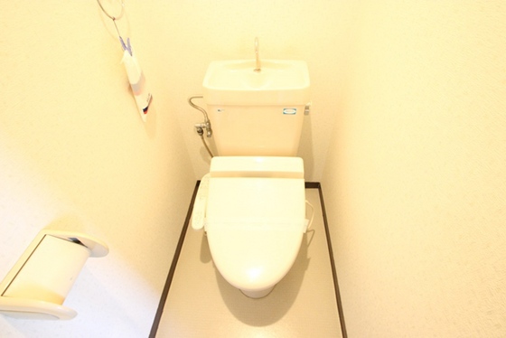 トイレ　※別部屋の写真です