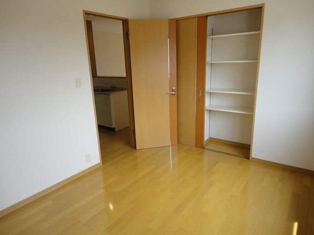 収納　収納　※別号室参考写真