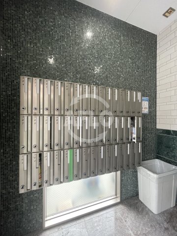 その他　十三本町ウインズマンションII　メールボックス