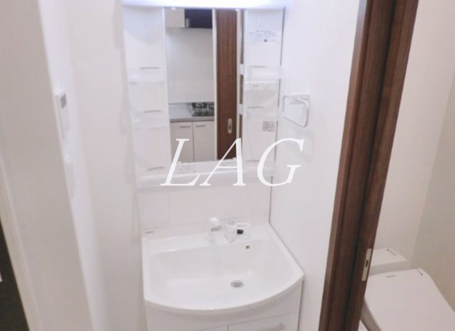 洗面設備　洗独立洗面台です。