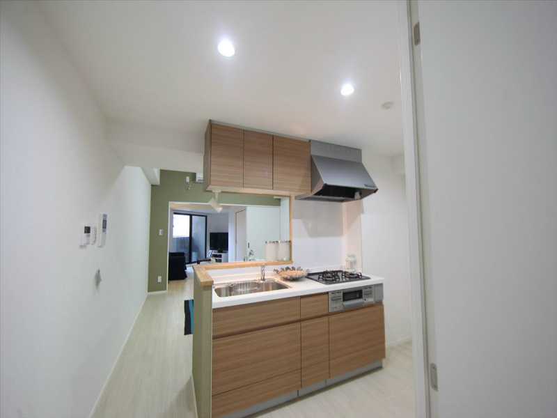 キッチン　カウンターキッチン（ガス3口コンログリル付）