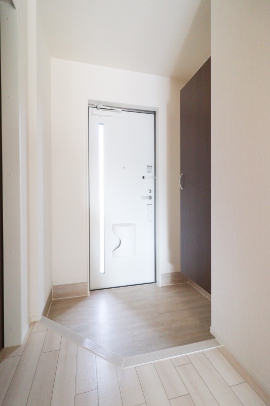 玄関　図面と現状に相違がある場合には現状を優先