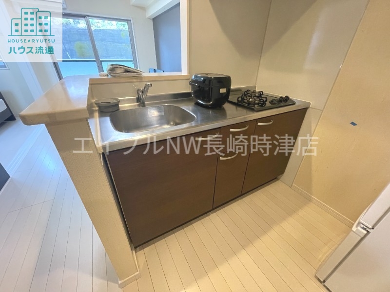 キッチン　※別号室写真、家具家電はございません。