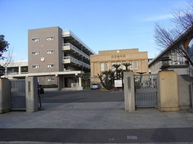 小学校　広島大学附属小学校（小学校）まで356m