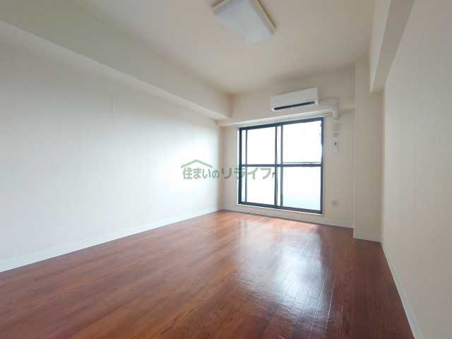 居室・リビング　お電話でお問合せのお客様を対象に初期費用割引中。