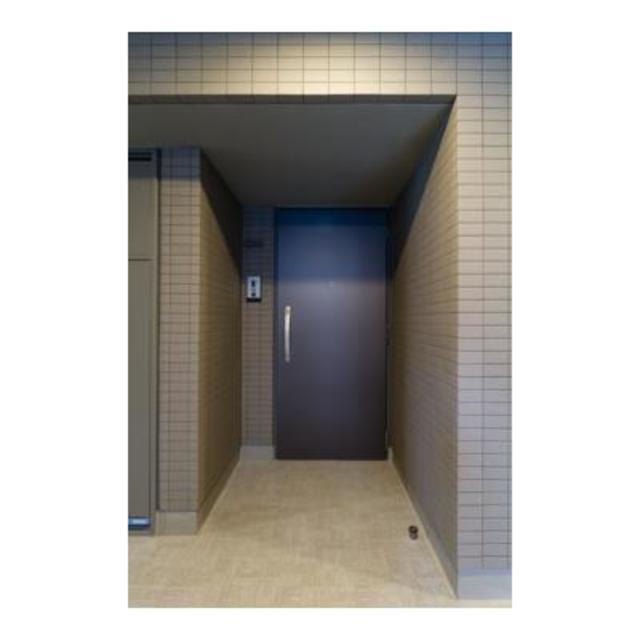 玄関　※写真は同タイプ住戸です。