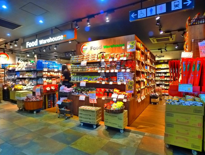 スーパー　shapo（スーパー）まで411m