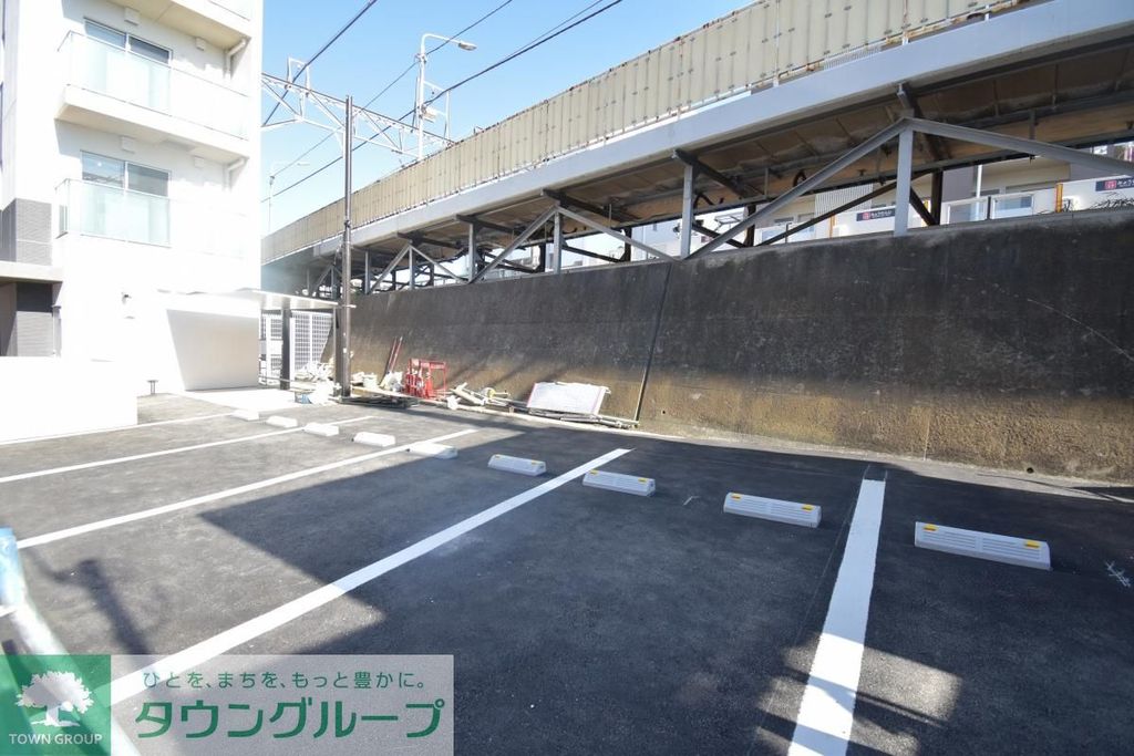 駐車場　駐車場