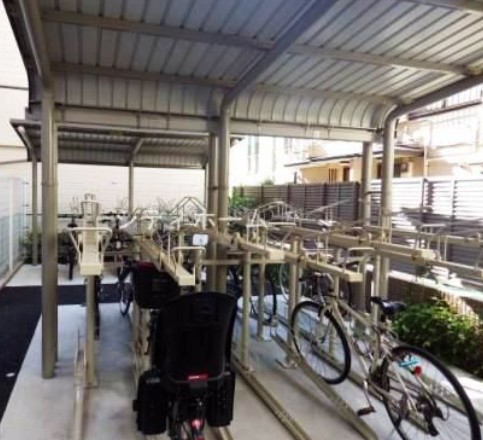 駐車場　駐輪場