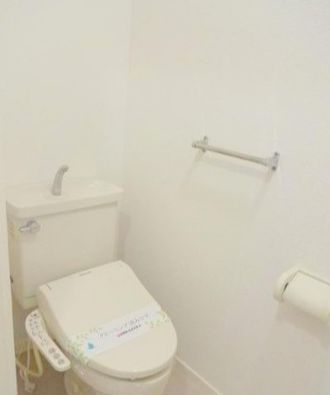 トイレ　清潔感のあるトイレです