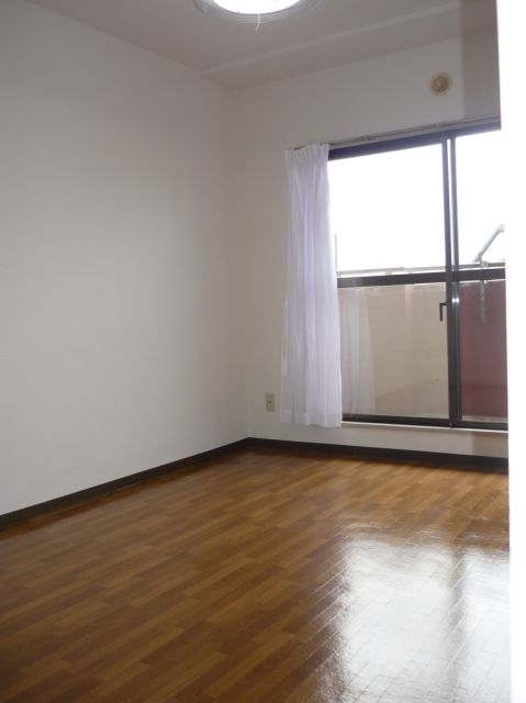 居室・リビング　洋間