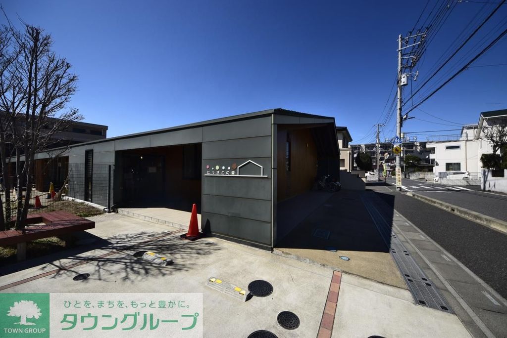 幼稚園・保育園　にっさとの森保育園（幼稚園・保育園）まで890m