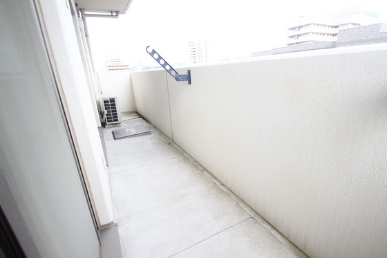 バルコニー　※別号室の写真です。