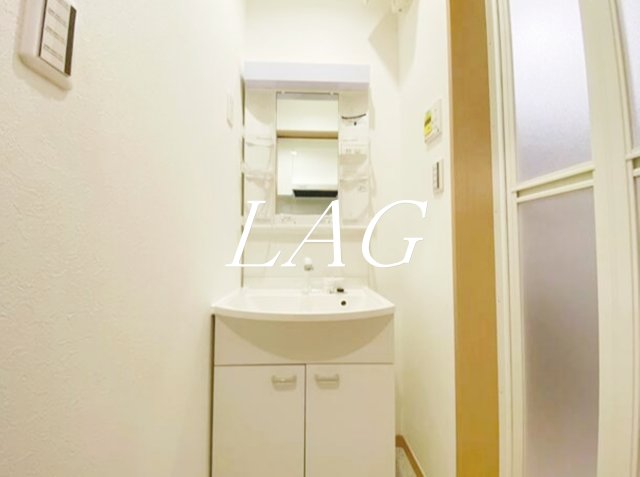 洗面設備　洗面台です。