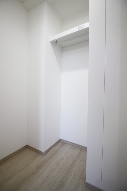 収納　★各お部屋に収納スペースも確保★Ｂ号室別階も同種同型の仕様