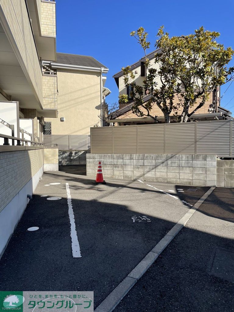 駐車場　駐車場