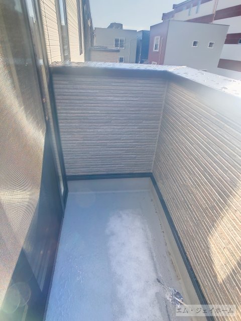 バルコニー　建築中