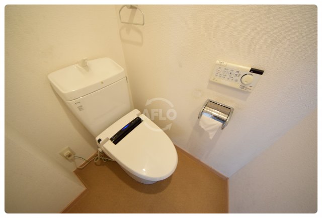 トイレ　アリス・マナーガーデン四天王寺　温水洗浄便座