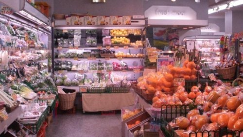 スーパー　スーパーヤオカク（スーパー）まで105m