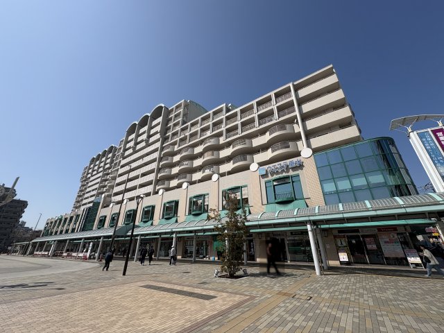 スーパー　わくわく広場　ウエステ垂水店（スーパー）まで200m