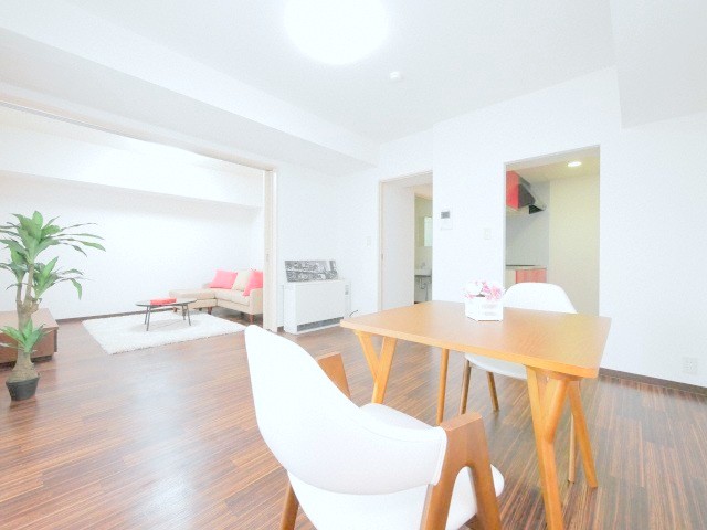 居室・リビング　広くてキレイなリビング♪