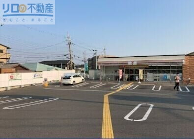 コンビニ　セブンイレブン昆陽南店（コンビニ）まで895m