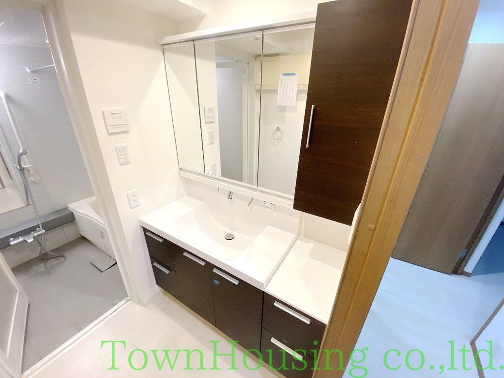 洗面設備　お問合せは(株)タウンハウジングレジデンス事業部までお問合…