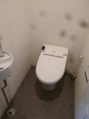トイレ　トイレ
