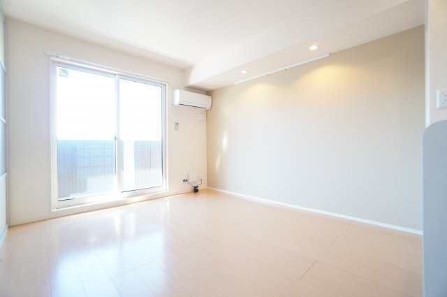 居室・リビング　※同物件・同タイプの写真です。