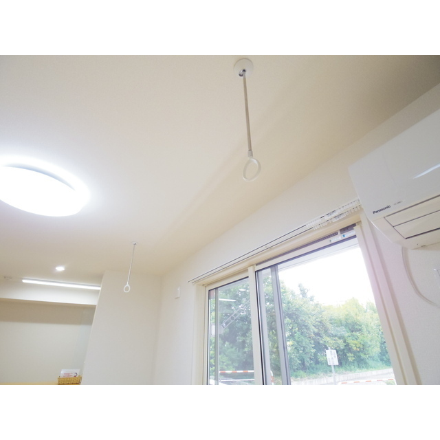 その他　室内物干し付き