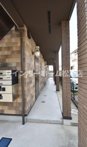 エントランス　ゆとりのあるエントランスです