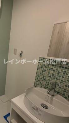 洗面設備　スペースが確保できる洗面所です