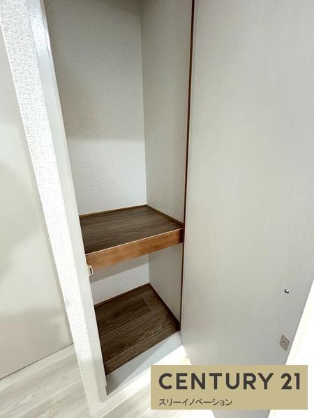 収納　★収納付きの洋室★