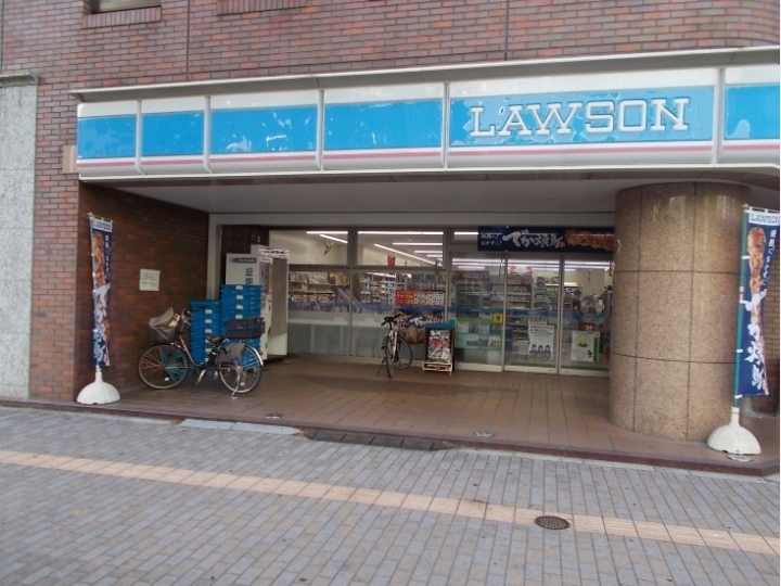 コンビニ　ローソン広島大手町店（コンビニ）まで125m