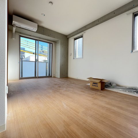 居室・リビング　同仕様タイプです