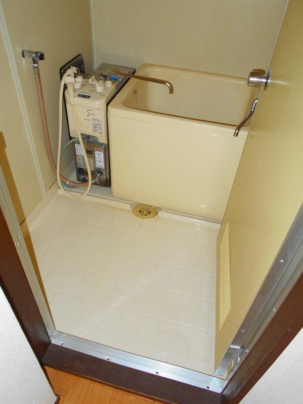 バス・シャワールーム　バランス釜（追い焚き機能あり）