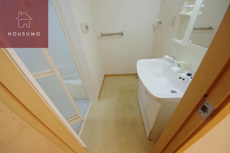 洗面設備　同施工会社・同型モデルの室内です。（参考写真・イメージ写真）