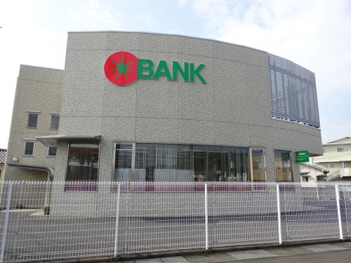 銀行　トマト銀行高島支店（銀行）まで1011m