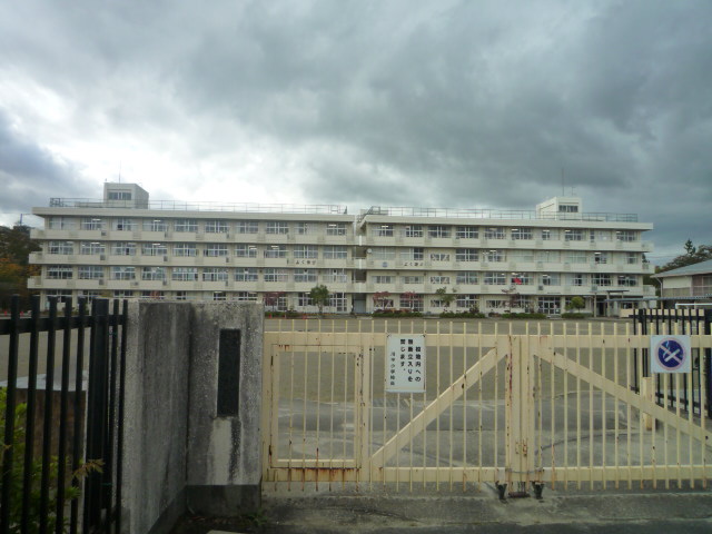 小学校　仙台市立川平小学校（小学校）まで1400m