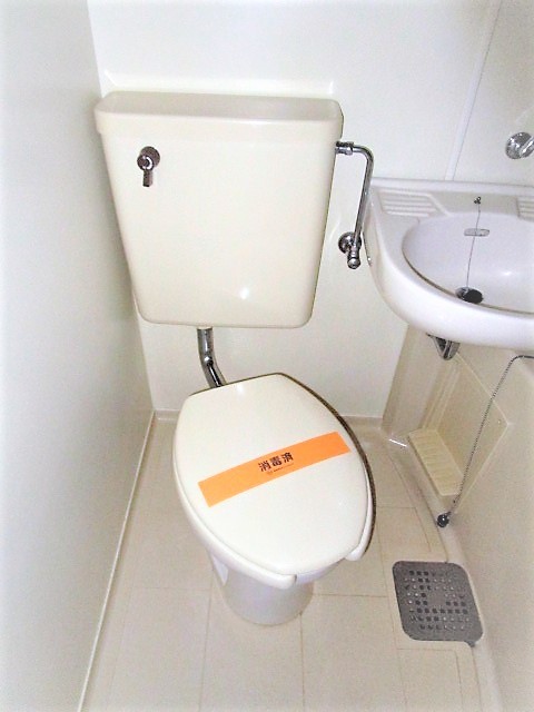 トイレ　リフォーム前参考
