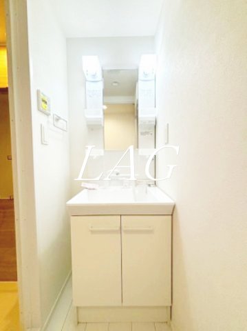 洗面設備　洗面台です。