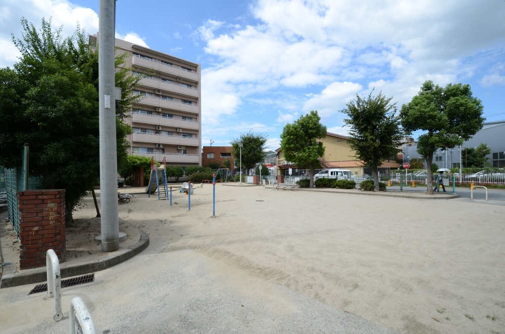 公園　旭町公園（公園）まで405m