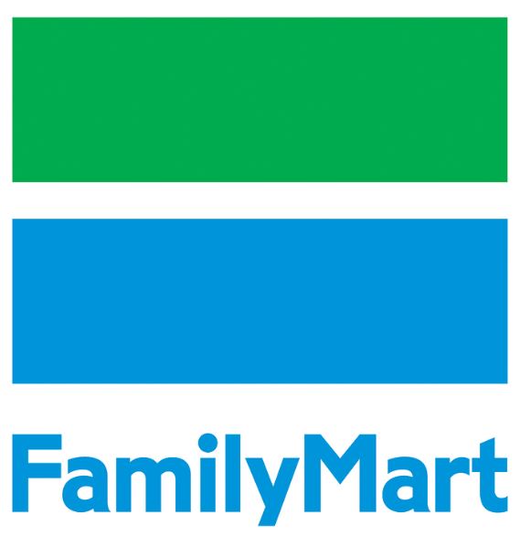 コンビニ　ファミリーマート高田神楽店（コンビニ）まで320m