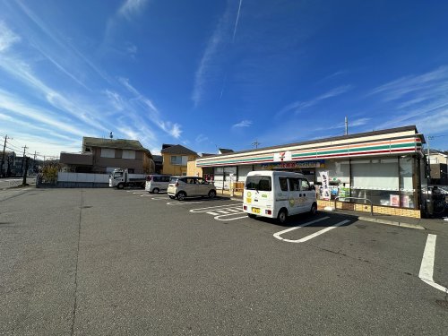 コンビニ　セブン-イレブン 八王子長房町店（コンビニ）まで1490m