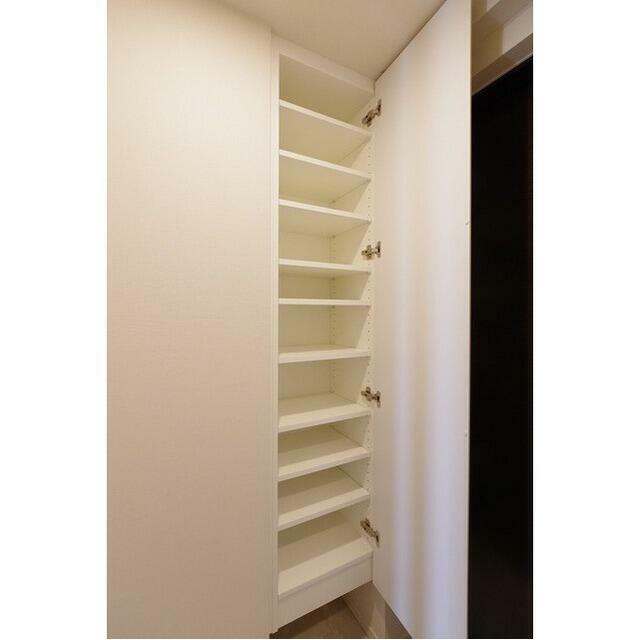 その他設備　シューズボックス