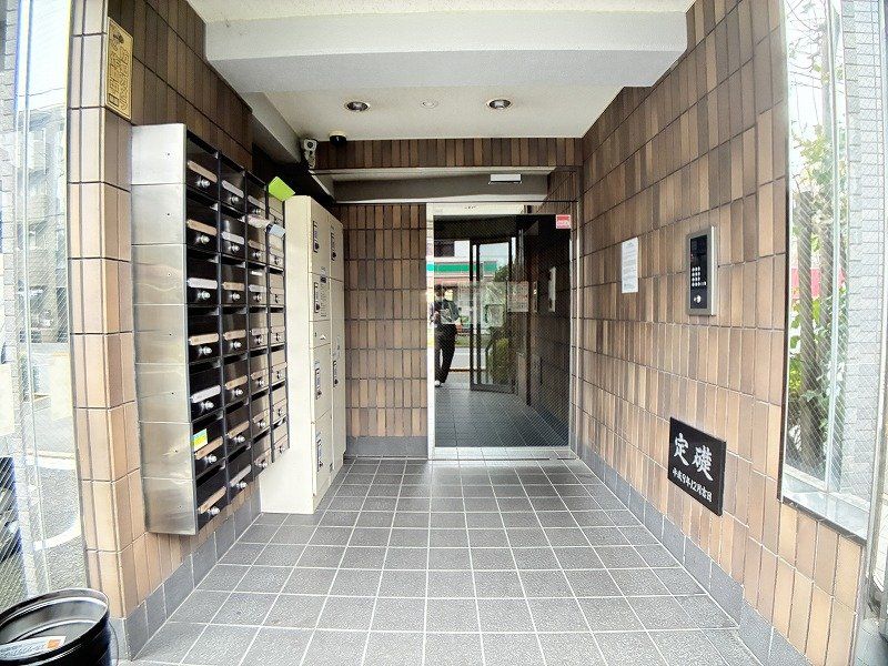 ロビー　エントランス