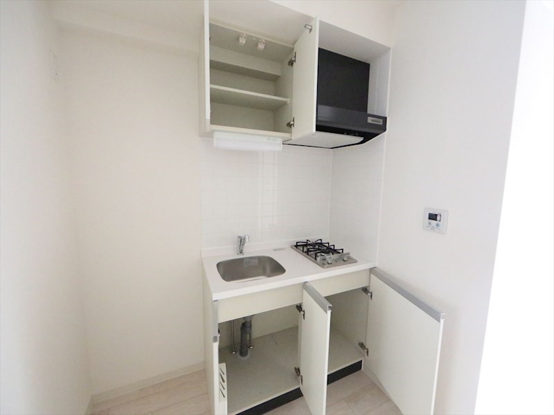 キッチン　システムキッチン（ガス2口コンロ付）　同仕様写真