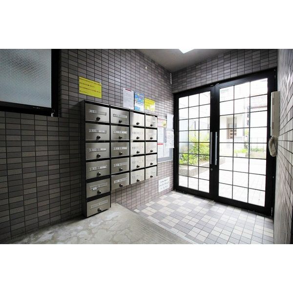 エントランス　画像はイメージです。無断転用禁止